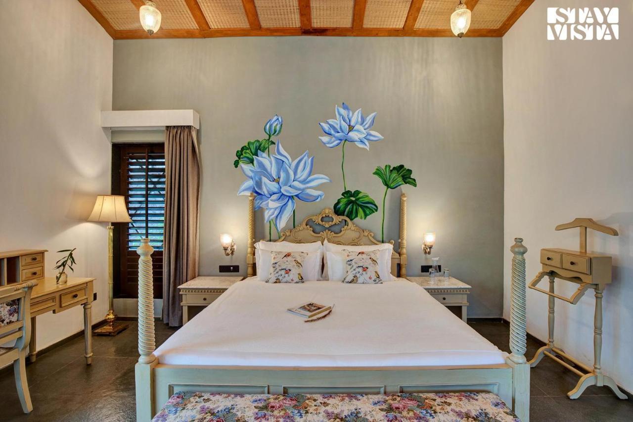Stayvista'S The Earthen Boutique - City Escape With Spacious Pool, Terrace, Lawn & Indoor-Outdoor Games Udaipur Esterno foto